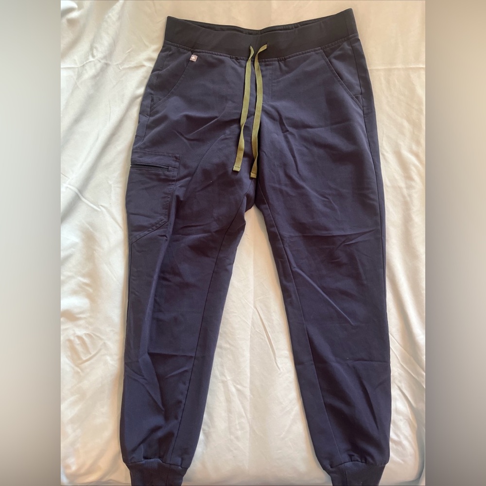 Figs Zamora jogger med navy